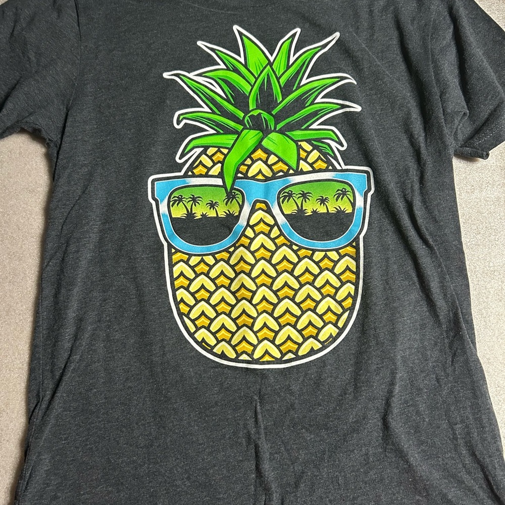 Pineapple Shirt With Sunglasses Psychedlic Hippie Size Medium